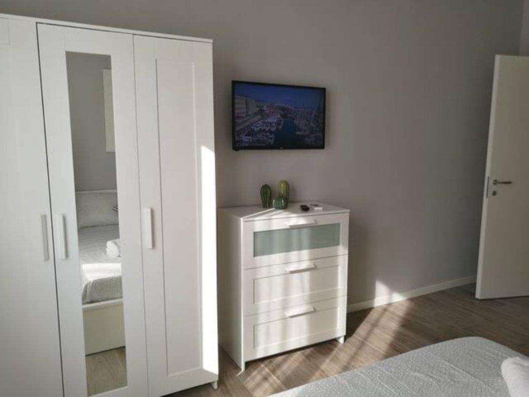 Appartamento Con Grande Terrazzo In Via Lomellina - Lome 527 Милан Экстерьер фото