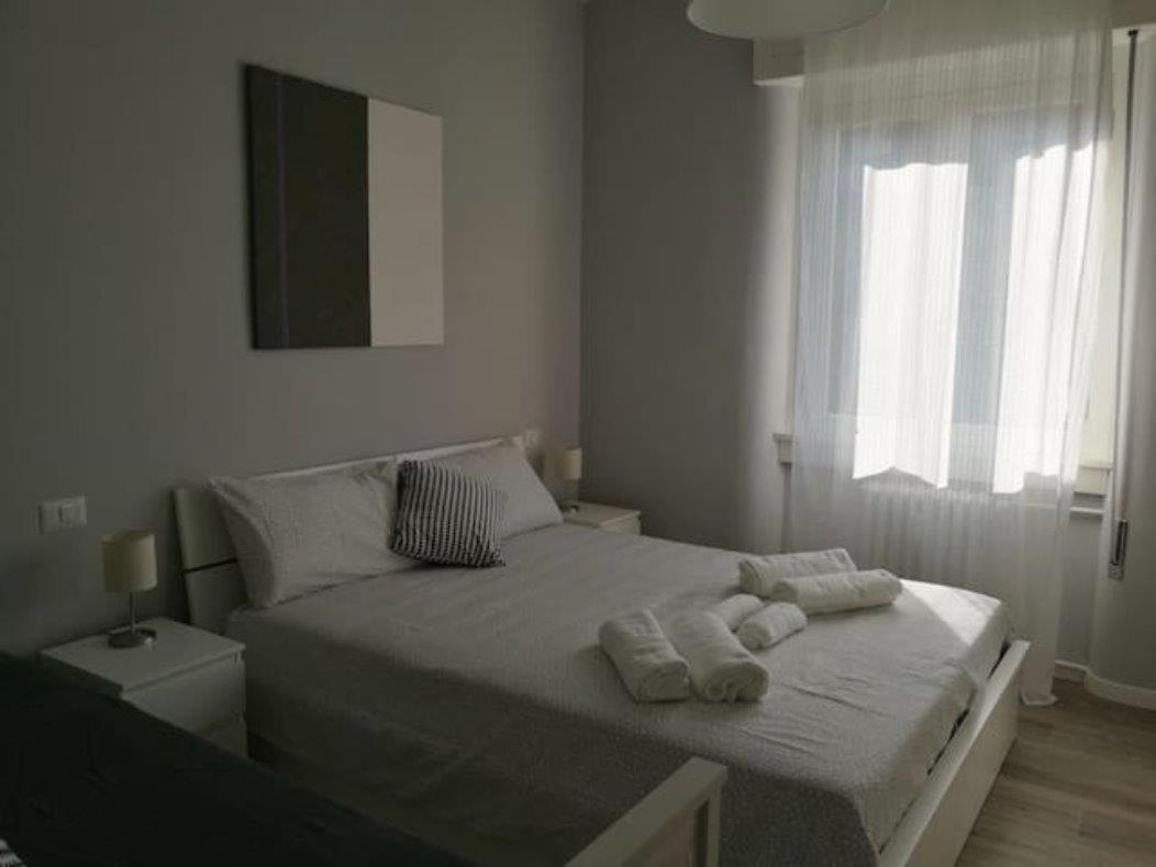 Appartamento Con Grande Terrazzo In Via Lomellina - Lome 527 Милан Экстерьер фото