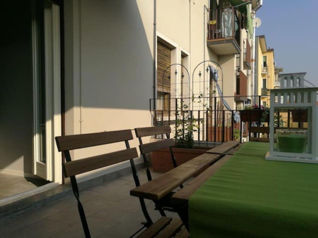 Appartamento Con Grande Terrazzo In Via Lomellina - Lome 527 Милан Экстерьер фото